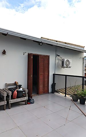 Casa à venda com 152m², 5 quartos e 5 vagasTerraço da Suíte