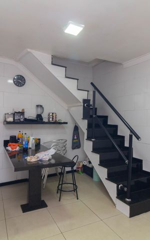 Casa à venda com 180m², 3 quartos e 1 vaga Casa à venda com 180m², 3 quartos e 1 vagaCozinha