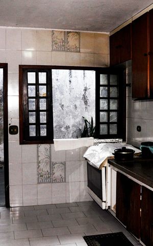 Casa para alugar com 120m², 3 quartos e 6 vagas Casa para alugar com 120m², 3 quartos e 6 vagasDetalhe - Cozinha