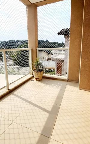 Casa de condomínio para alugar com 375m², 4 quartos e 2 vagas Casa de condomínio para alugar com 375m², 4 quartos e 2 vagasVaranda
