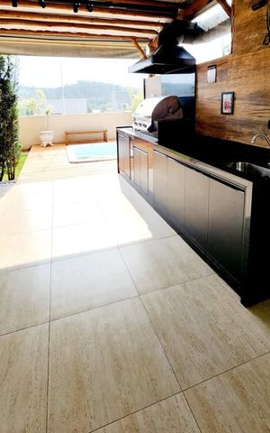 Casa de condomínio para alugar com 375m², 4 quartos e 2 vagas Casa de condomínio para alugar com 375m², 4 quartos e 2 vagasÁrea externa