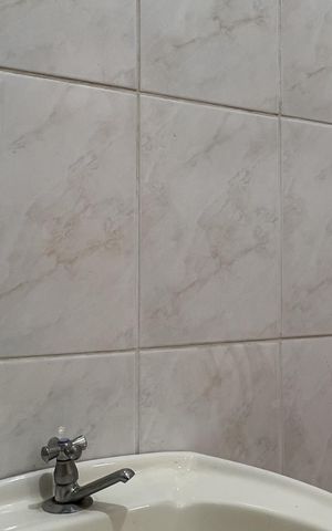 Casa à venda com 216m², 4 quartos e 2 vagas Casa à venda com 216m², 4 quartos e 2 vagasLavabo 1
