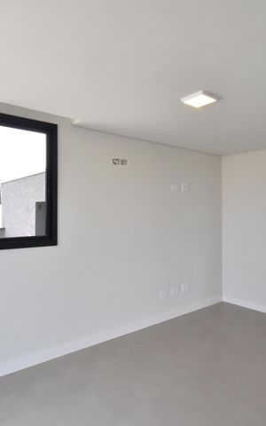 Casa de condomínio à venda com 268m², 3 quartos e 4 vagasÁtico