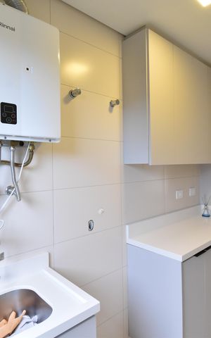 Casa de condomínio à venda com 268m², 3 quartos e 4 vagasÁrea de Serviço