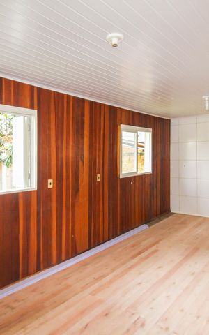 Casa para alugar com 60m², 3 quartos e 6 vagas Casa para alugar com 60m², 3 quartos e 6 vagasSala