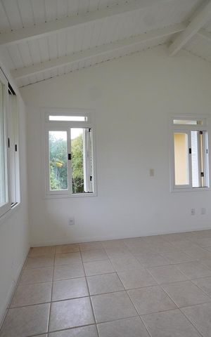 Casa para alugar com 950m², 3 quartos e 2 vagasSuíte
