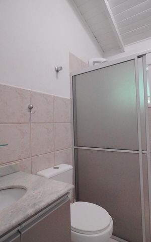 Casa para alugar com 950m², 3 quartos e 2 vagasBanheiro