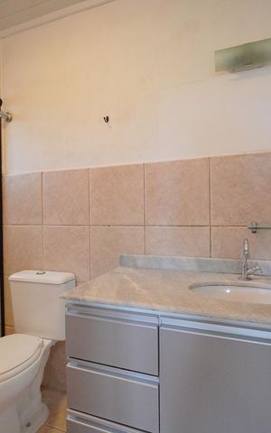 Casa para alugar com 950m², 3 quartos e 2 vagasBanheiro da Suíte