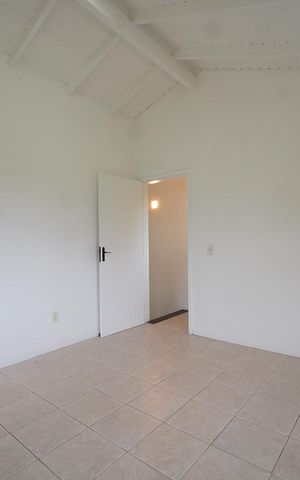 Casa para alugar com 950m², 3 quartos e 2 vagasSuíte