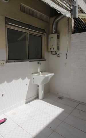 Casa para alugar com 50m², 2 quartos e 1 vagaÁrea de Serviço