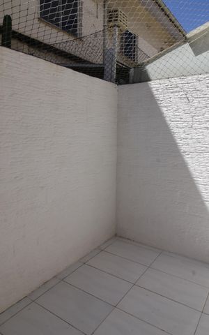 Casa para alugar com 50m², 2 quartos e 1 vagaÁrea de Serviço