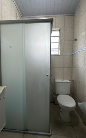 Casa à venda com 208m², 2 quartos e 2 vagasBanheiro Social