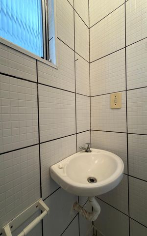 Casa à venda com 208m², 2 quartos e 2 vagasBanheiro de serviço
