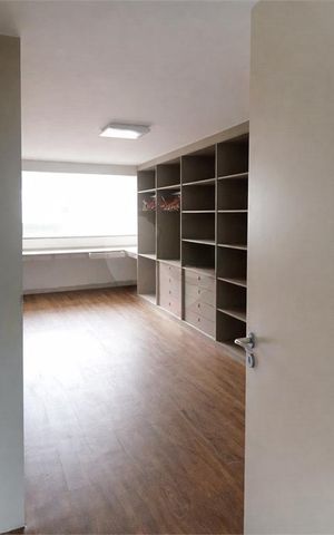 Casa à venda com 1200m², 4 quartos e 13 vagas