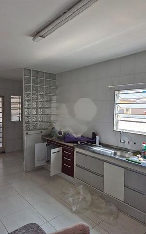 Casa à venda com 140m², 4 quartos e 2 vagas
