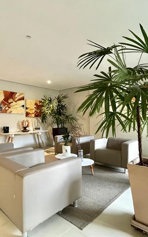 Apartamento à venda com 145m², 3 quartos e 4 vagas Apartamento à venda com 145m², 3 quartos e 4 vagasHall social