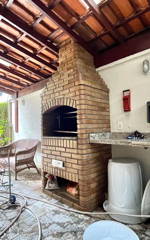 Apartamento à venda com 145m², 3 quartos e 4 vagas Apartamento à venda com 145m², 3 quartos e 4 vagasÁrea comum - Churrasqueira
