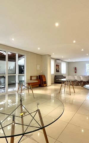 Apartamento à venda com 145m², 3 quartos e 4 vagas Apartamento à venda com 145m², 3 quartos e 4 vagasÁrea comum - Salão de festas
