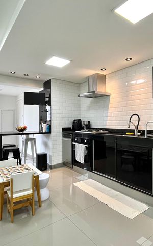 Apartamento à venda com 145m², 3 quartos e 4 vagas Apartamento à venda com 145m², 3 quartos e 4 vagasCozinha