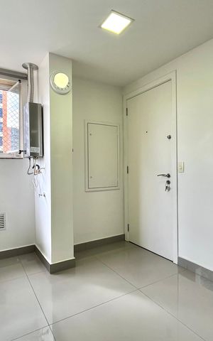 Apartamento à venda com 145m², 3 quartos e 4 vagas Apartamento à venda com 145m², 3 quartos e 4 vagasÁrea de Serviço
