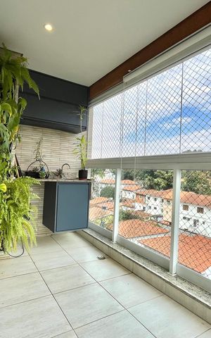 Apartamento à venda com 145m², 3 quartos e 4 vagas Apartamento à venda com 145m², 3 quartos e 4 vagasVaranda