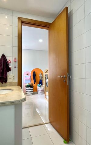 Apartamento à venda com 145m², 3 quartos e 4 vagas Apartamento à venda com 145m², 3 quartos e 4 vagasBanheiro da Suíte 3