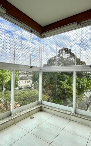 Apartamento à venda com 145m², 3 quartos e 4 vagas Apartamento à venda com 145m², 3 quartos e 4 vagasVaranda