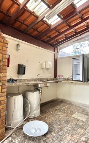 Apartamento à venda com 145m², 3 quartos e 4 vagas Apartamento à venda com 145m², 3 quartos e 4 vagasÁrea comum - Churrasqueira