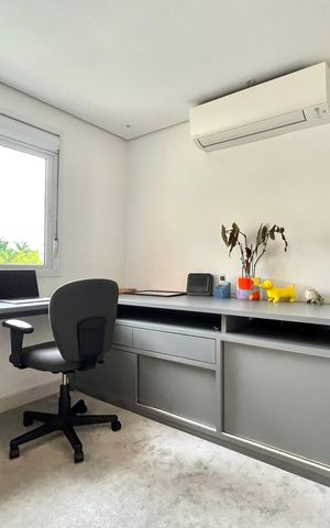 Apartamento à venda com 145m², 3 quartos e 4 vagas Apartamento à venda com 145m², 3 quartos e 4 vagasEscritório