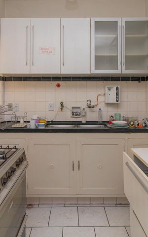 Apartamento à venda com 150m², 3 quartos e sem vaga Apartamento à venda com 150m², 3 quartos e sem vagaCozinha