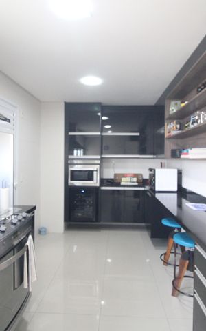 Apartamento para alugar com 160m², 3 quartos e 2 vagasCozinha