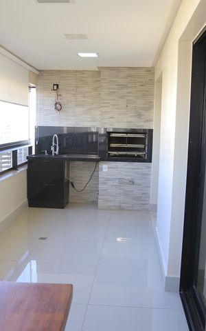 Apartamento para alugar com 145m², 3 quartos e 2 vagasVaranda