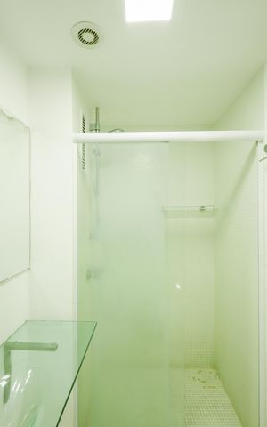 Apartamento para alugar com 75m², 1 quarto e 1 vaga Apartamento para alugar com 75m², 1 quarto e 1 vagaBanheiro