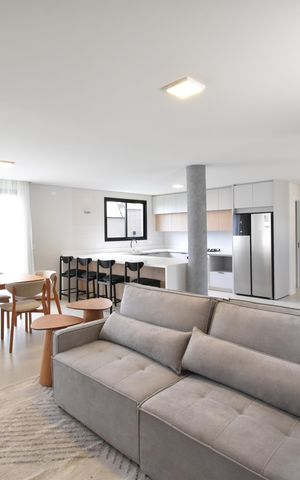 Casa de condomínio à venda com 234m², 3 quartos e 4 vagasSala/Cozinha
