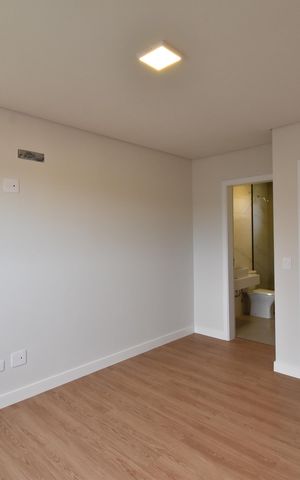 Casa de condomínio à venda com 234m², 3 quartos e 4 vagasSuíte 3