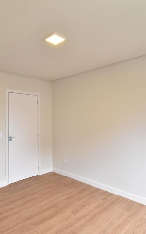 Casa de condomínio à venda com 234m², 3 quartos e 4 vagasSuíte 3