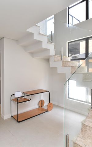 Casa de condomínio à venda com 234m², 3 quartos e 4 vagasSala/Cozinha
