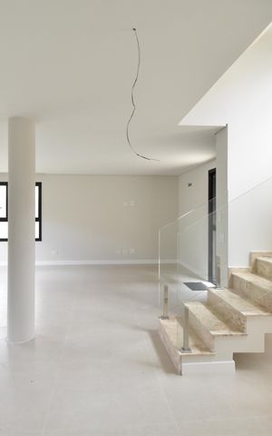 Casa de condomínio à venda com 268m², 3 quartos e 4 vagasSala/Cozinha