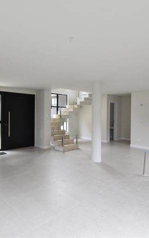 Casa de condomínio à venda com 268m², 3 quartos e 4 vagasSala/Cozinha