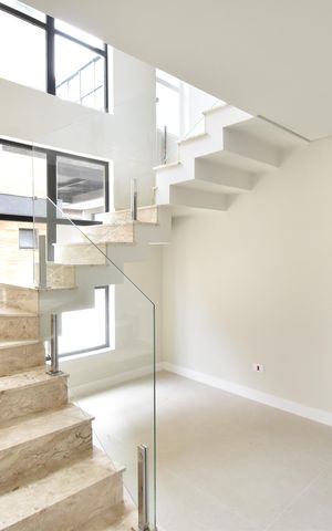 Casa de condomínio à venda com 268m², 3 quartos e 4 vagasSala/Cozinha