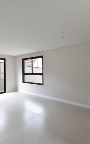 Casa de condomínio à venda com 268m², 3 quartos e 4 vagasSala/Cozinha