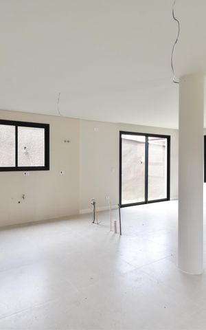 Casa de condomínio à venda com 268m², 3 quartos e 4 vagasSala/Cozinha