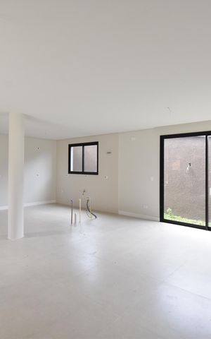 Casa de condomínio à venda com 268m², 3 quartos e 4 vagasSala/Cozinha
