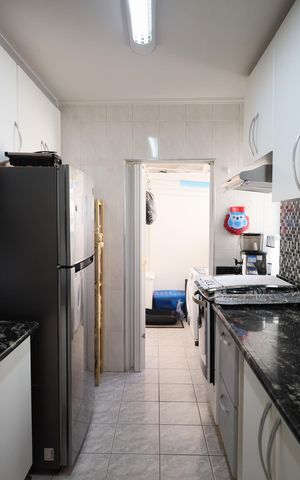 Apartamento à venda com 106m², 4 quartos e 1 vagaCozinha e Área de Serviço