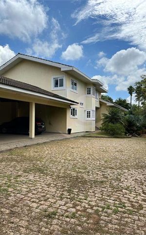 Casa à venda com 1000m², 6 quartos e 4 vagas