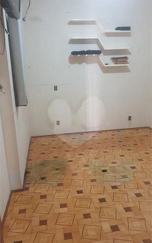 Casa à venda com 310m², 5 quartos e 2 vagas