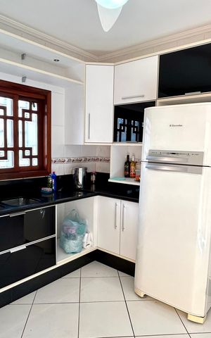 Casa para alugar com 380m², 3 quartos e 7 vagas Casa para alugar com 380m², 3 quartos e 7 vagasCozinha
