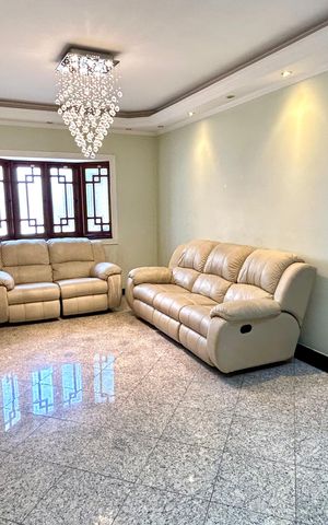 Casa para alugar com 380m², 3 quartos e 7 vagas Casa para alugar com 380m², 3 quartos e 7 vagasSala