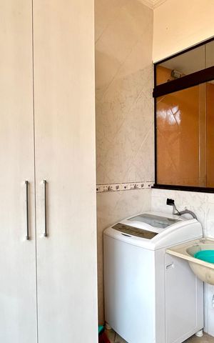 Casa para alugar com 380m², 3 quartos e 7 vagas Casa para alugar com 380m², 3 quartos e 7 vagasÁrea de Serviço