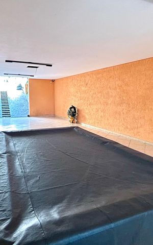 Casa para alugar com 380m², 3 quartos e 7 vagas Casa para alugar com 380m², 3 quartos e 7 vagasGaragem